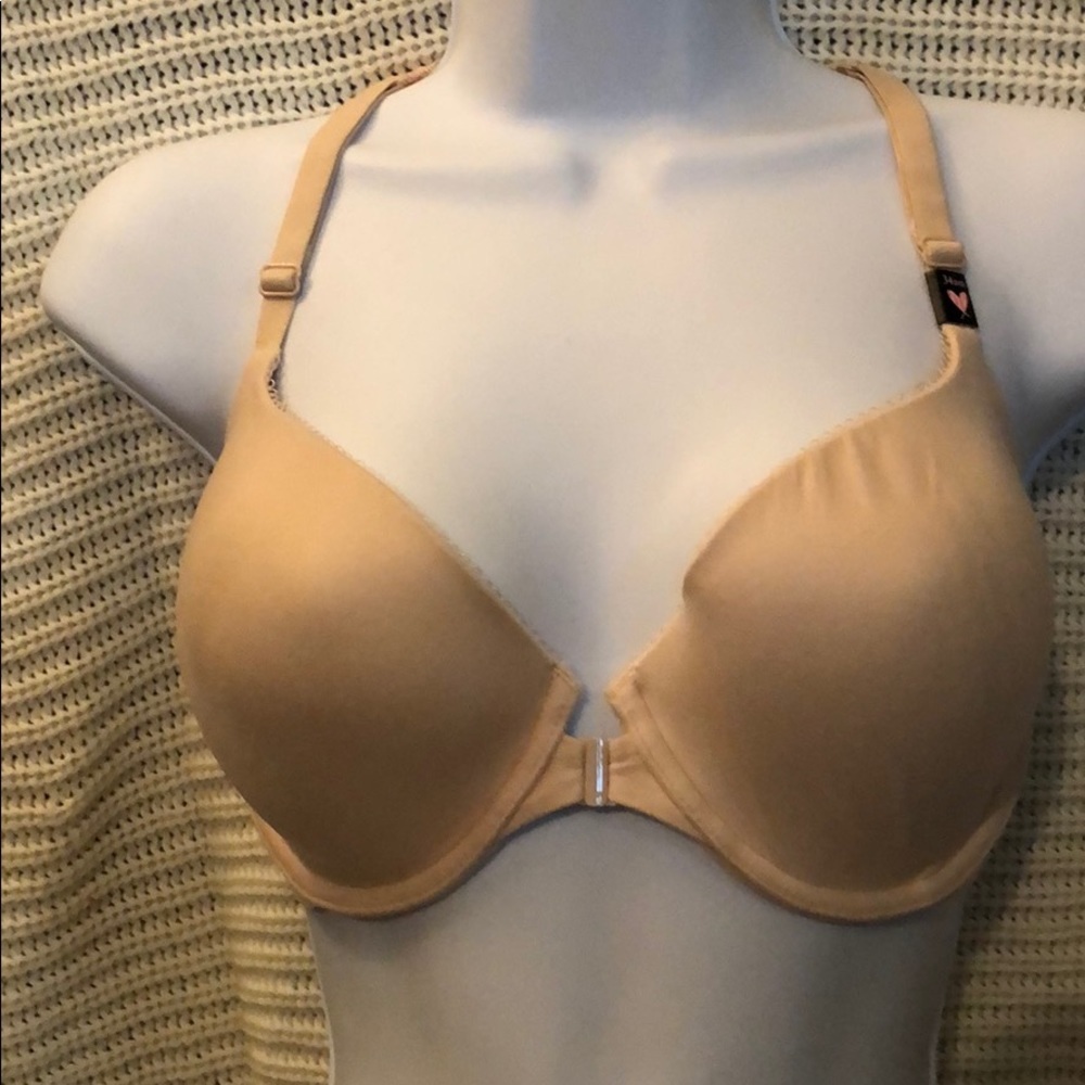 Nude Victoria’s Secret lightly Lined Demi Bra, NWT
